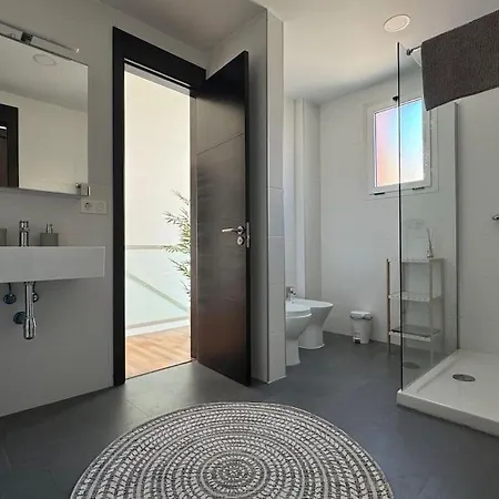Villa 14 Ocean View Retreat By *